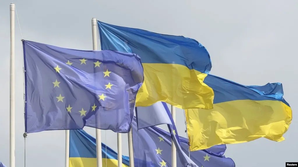 Европейский Союз единогласно одобрил изменения в бюджете, открыв путь к долгосрочному кредиту Украине на 90 млрд евро и 20-му пакету санкций против России. Первый транш Киев ожидает к концу мая – началу июня.