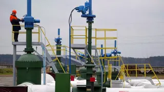 Транзит нефти по украинскому участку нефтепровода «Дружба» в Венгрию и Словакию возобновляется после завершения ремонтных работ и снятия форс-мажора.