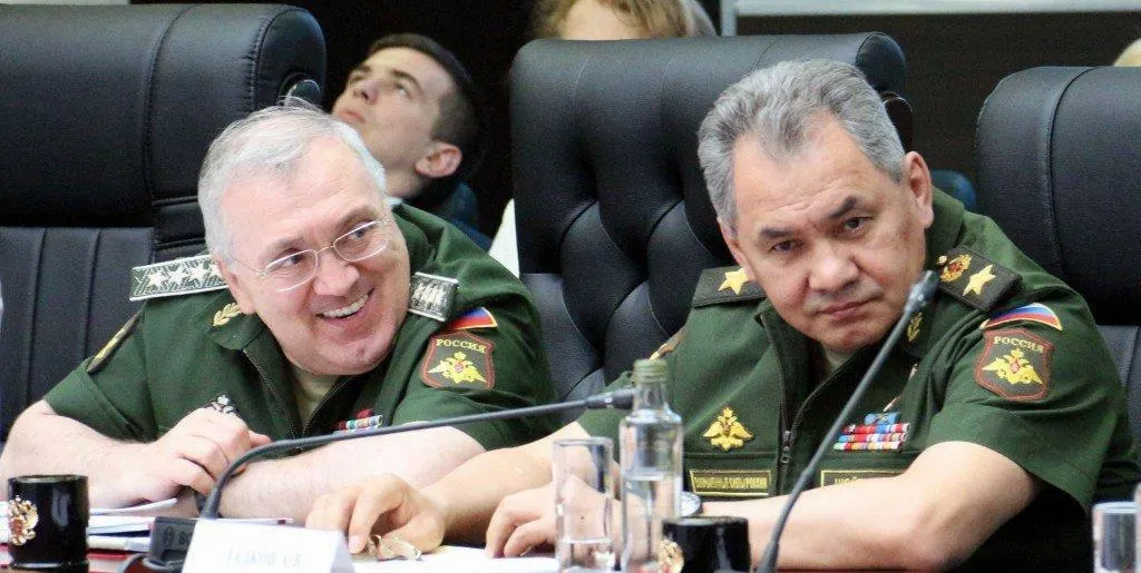 Суд удовлетворил иск Генпрокуратуры: деньги, недвижимость и другие активы бывшего первого заместителя министра обороны Руслана Цаликова и членов его семейных кругов оценены в 5,5 млрд рублей и обращены в доход государства.