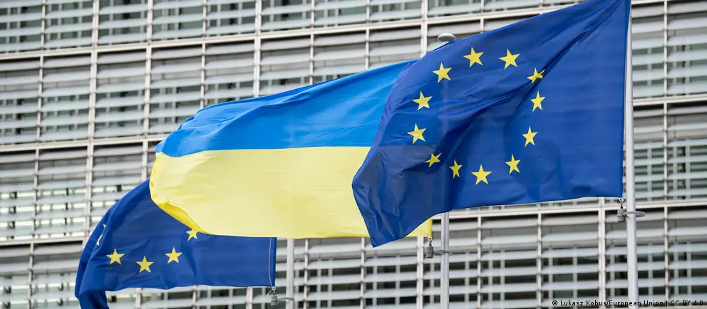 Евросоюз планирует ввести новые ограничения против лиц и структур, причастных к депортации и принудительному перемещению украинских детей; решение ожидается 12 мая.
