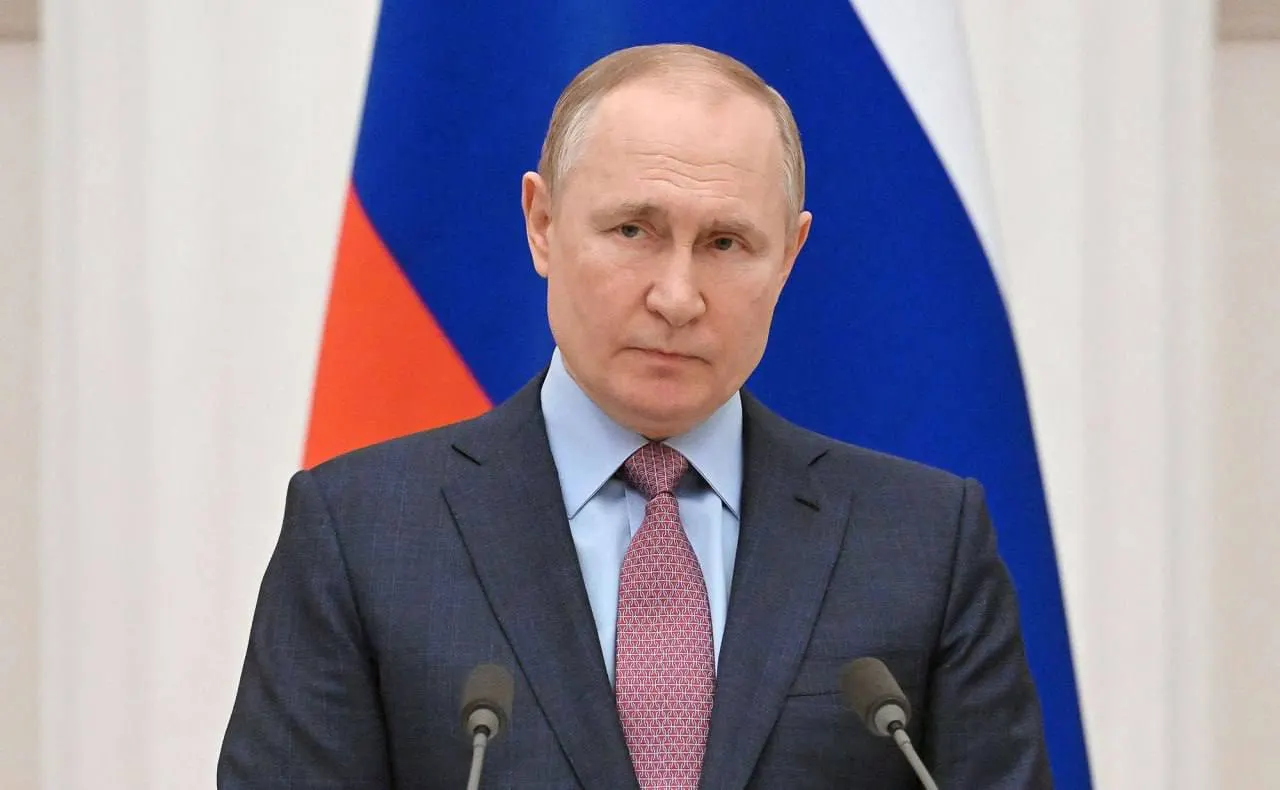 Глава государства заявил, что замена низкоквалифицированных сотрудников искусственным интеллектом — необратимый и неизбежный процесс.