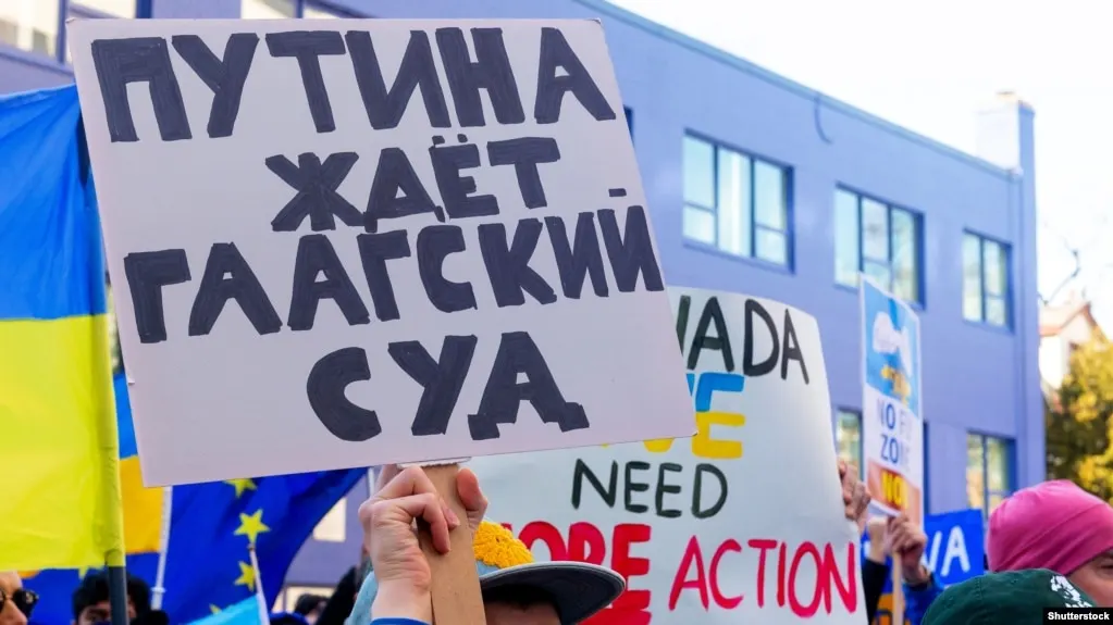 Комитет министров Совета Европы одобрил расширенное частичное соглашение о создании руководящего комитета Специального трибунала по преступлению агрессии против Украины — около 36 стран и Европейский союз выразили намерение присоединиться.