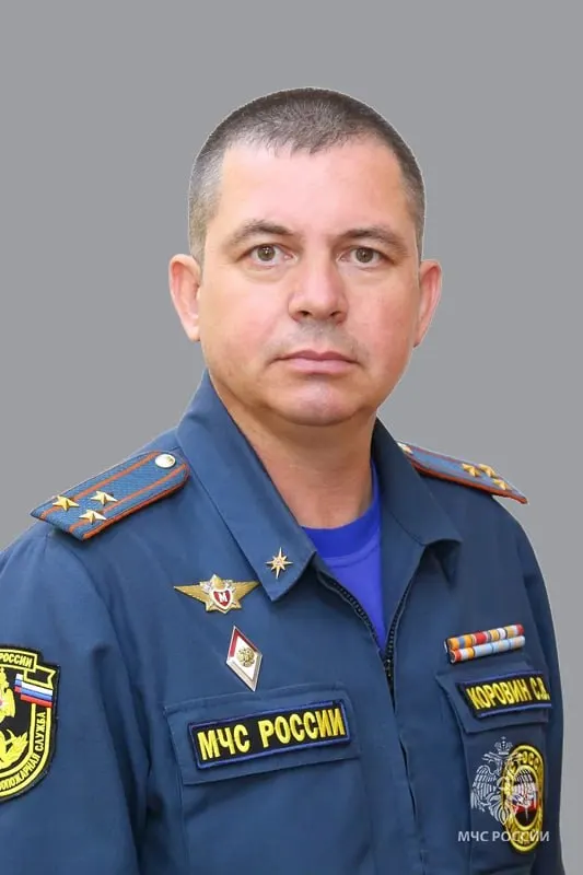 Президент 3 июня подписал указ о назначении полковника внутренней службы Сергея Коровина начальником краевого управления МЧС. У него более 25 лет службы и опыт участия в крупных ликвидациях стихийных бедствий.