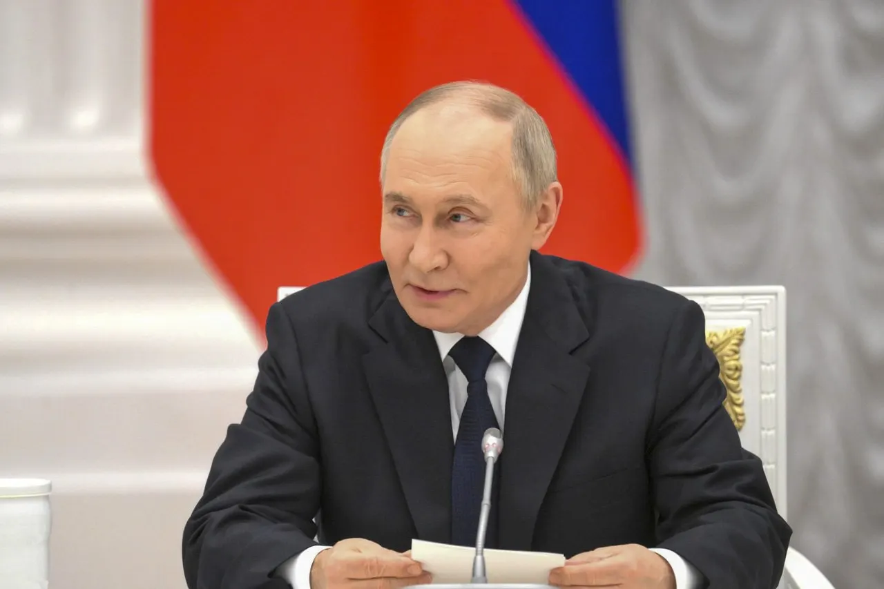 Президент заявил, что РФ способна уничтожить тех, кто попытается атаковать российские военные объекты в Калининграде, комментируя заявление министра иностранных дел Литвы.