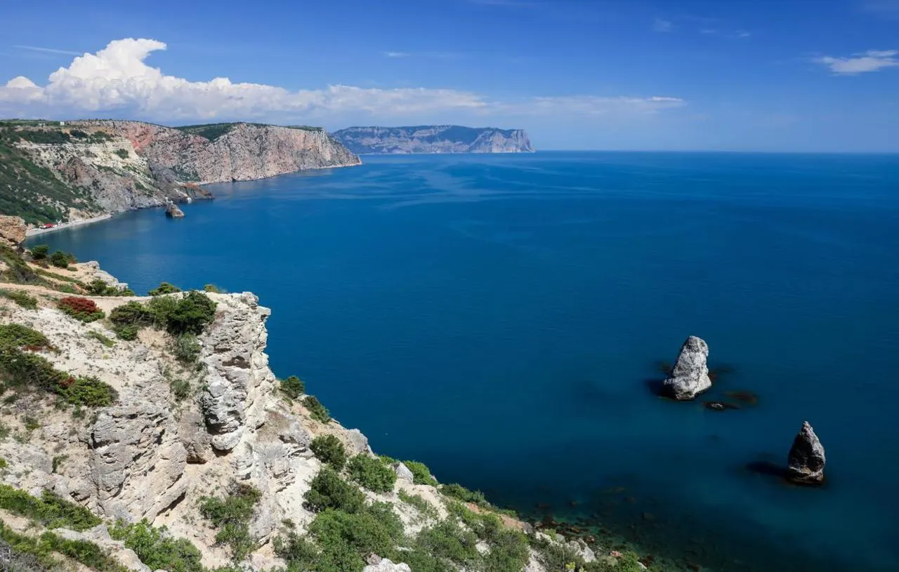 Постоянная палата третейского суда в Гааге отвергла основные требования Киева о компенсациях и пересмотре статуса Керченского пролива, сообщают в МИД России.