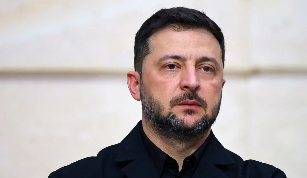 Президент Украины раскритиковал заявление российского лидера на Петербургском форуме и вновь предложил временное прекращение огня, фиксацию линии фронта и прямые переговоры на нейтральной площадке.