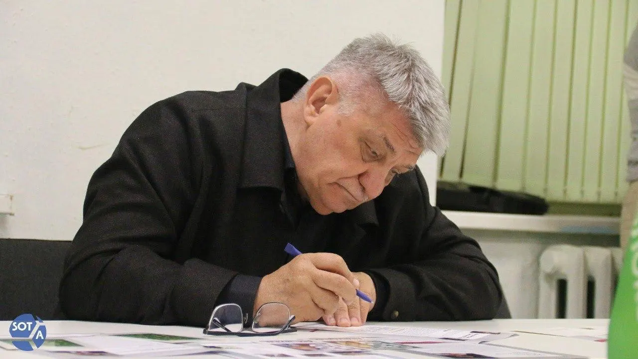 Президент направил телеграмму с благодарностью за вклад в кинематограф. При этом в последние годы режиссёр фактически находится под негласным запретом в России.