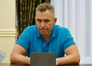 Совет Европейского союза расширил пакет ограничительных мер — в новый санкционный список попали более 80 физических лиц и организаций, в том числе бывший детский омбудсмен Павел Астахов и генпрокурор Александр Гуцан. Под ограничения также попали журналисты и блогеры.