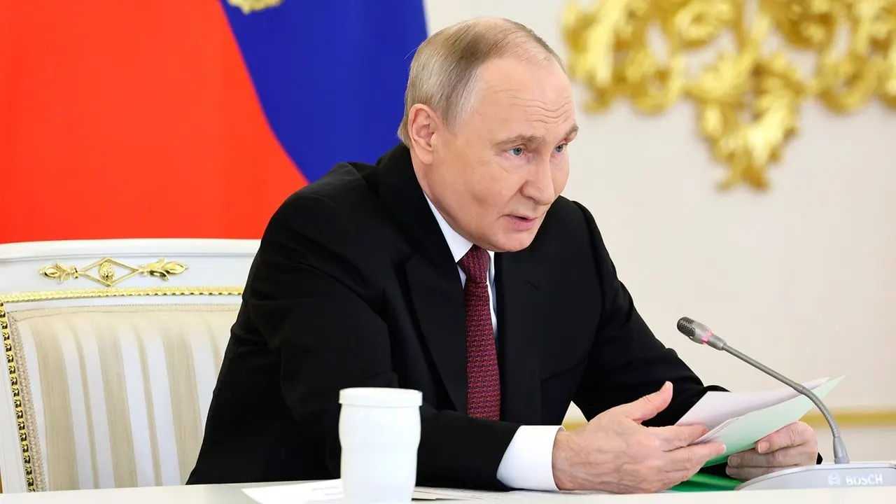 По паритету покупательной способности экономика России занимает 4-е место в мире и 1-е в Европе; президент отметил, что темпы роста в РФ превышают средние показатели ЕС.