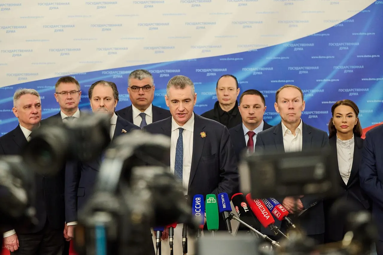 Партия направила в правительство законопроект об отмене 28 штрафов, которые, по её мнению, утратили смысл и создают излишние проблемы для граждан — в перечне потеря паспорта, проживание не по месту регистрации, тонировка и другие.