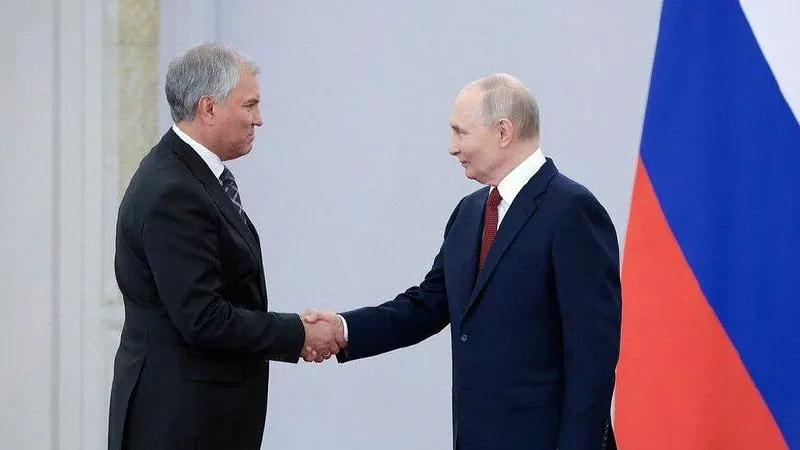 Во время встречи с депутатами спикер Госдумы поблагодарил президента, подчеркнув эффективность партийной системы и единство фракций при принятии ключевых законов.