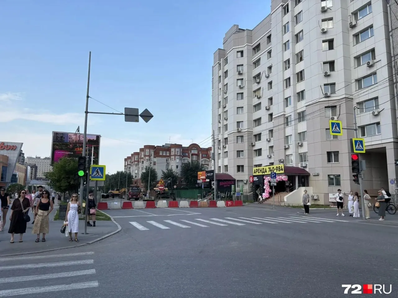 Участок дороги до перекрестка с Советской закрыт: поэтапное перекрытие продлится с 4 по 24 июля, назначены объезды, автобусы идут в объезд.