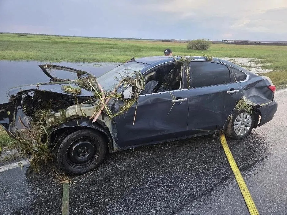 Автомобиль перевернулся рядом с деревней Рычково: водитель превысила скорость. 67‑летняя пассажирка госпитализирована, ребёнку оказана разовая медицинская помощь.