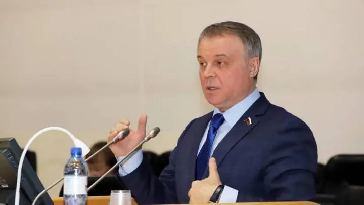 Николай Брыкин заявил, что перечислит депутатскую премию на помощь российским военнослужащим в зоне СВО, подчеркнув, что поддержка бойцов важнее выплат.