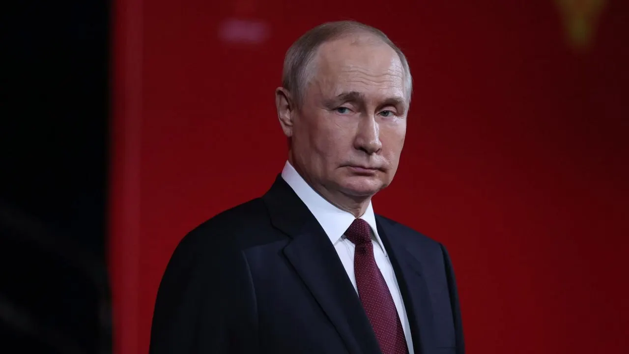 Кремль заявил, что заморозка боевых действий невозможна при нынешней позиции Киева; Москва настаивает на выполнении своих требований и допускает прекращение огня только при их принятии.