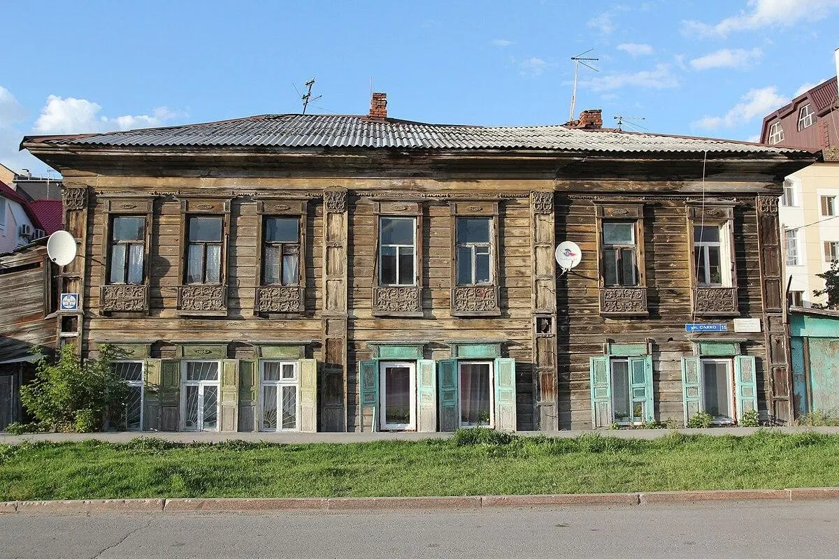 На торгах за нежилое здание культурного наследия на Сакко, 15 не допустили ни одного участника — лот остался непроданным.