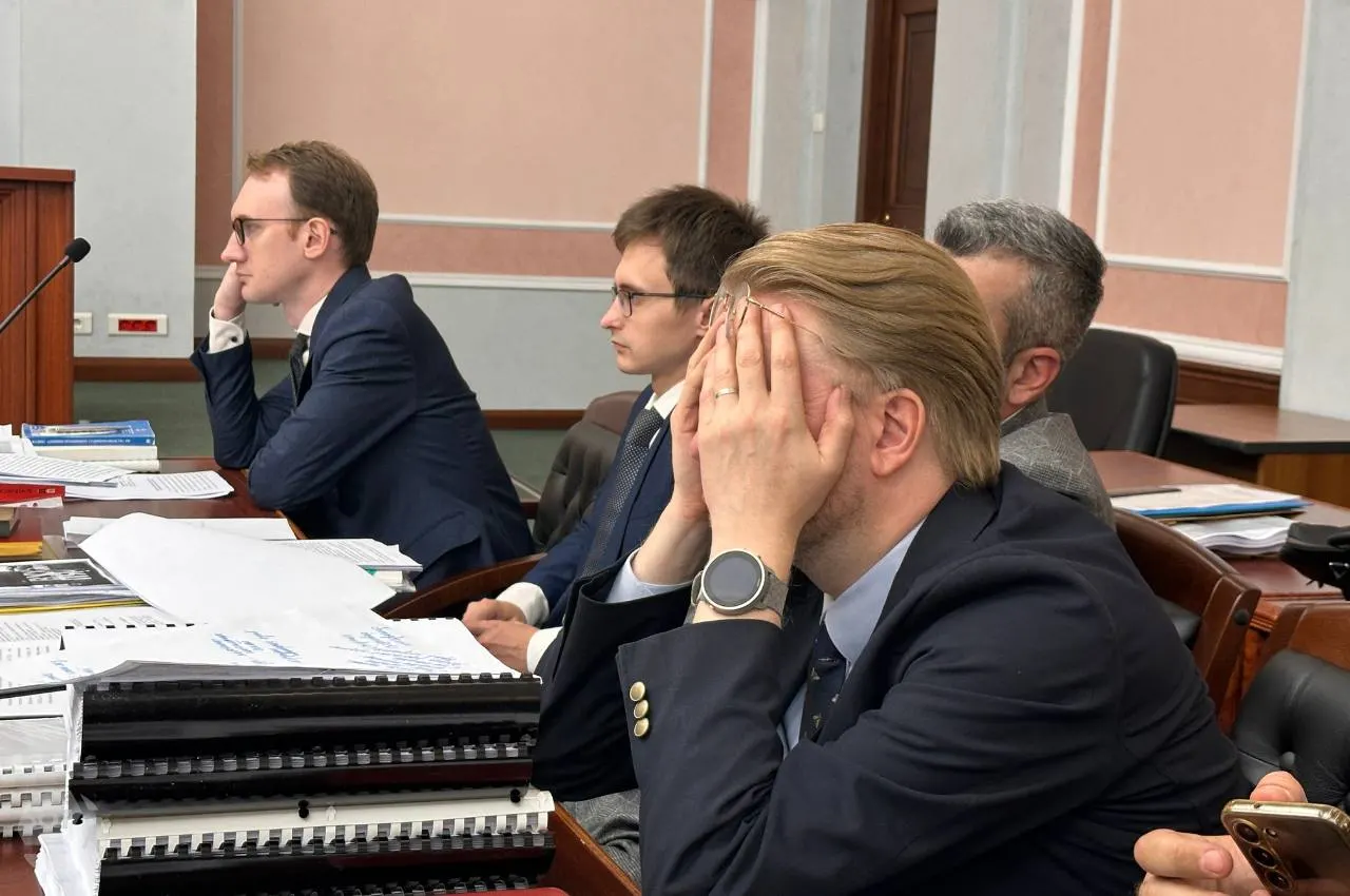 Юристы партии спорят с выводами суда и настаивают на приобщении доказательств; решение по делу ожидает вынесения.