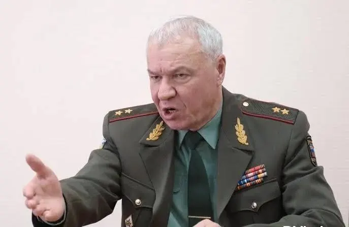 Депутат по обороне заявил, что россияне, покидающие страну из‑за слухов о мобилизации, не нужны, и призвал их уезжать; он добавил, что новой мобилизации в стране не будет, так как военкоматы якобы выполняют план по набору на контракт.