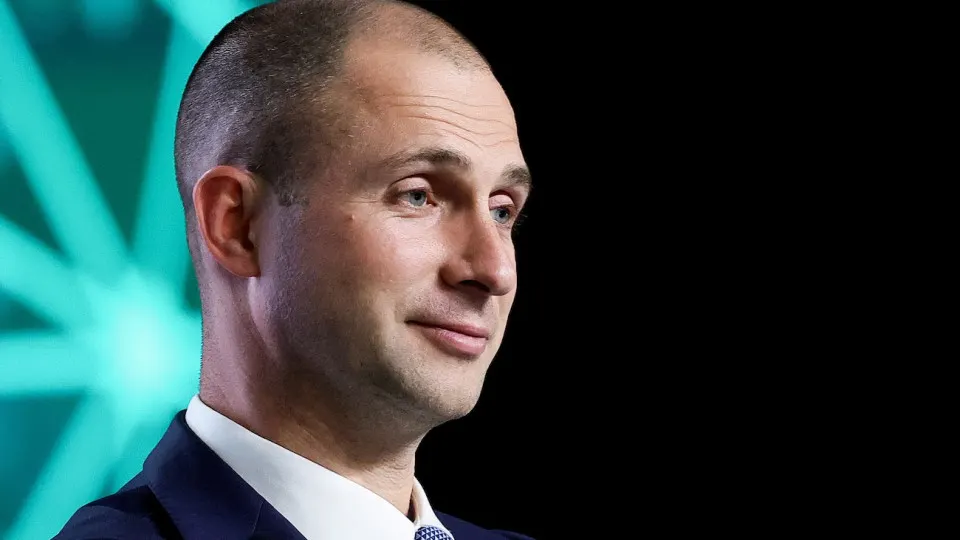 VK продолжает демонстрировать отрицательную динамику по итогам полугодия 2026 года; рост выручки не устраняет убытков, а во втором квартале прибыль появилась лишь благодаря распродаже активов.