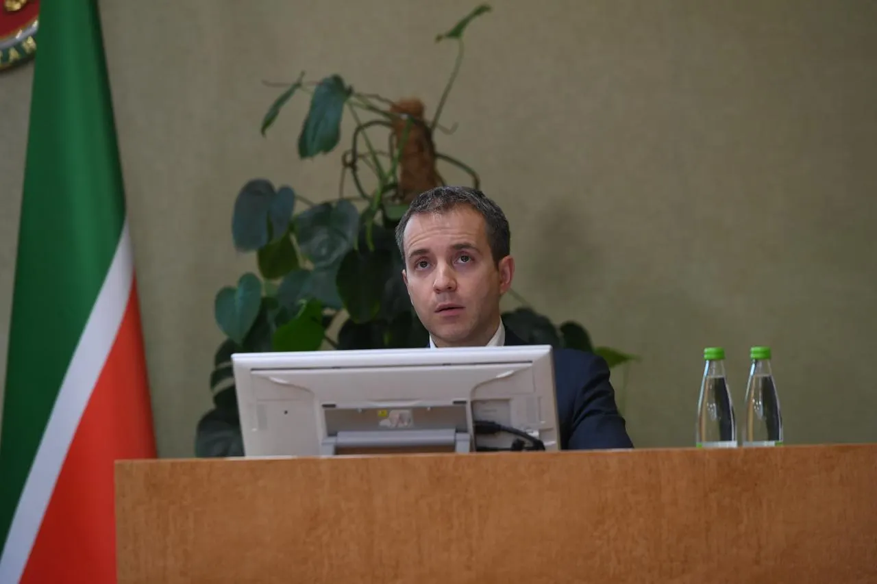 Николай Никифоров задержан по делу о финансовой пирамиде Finiko; официальное местонахождение пока не подтверждается, в последние годы проживал за границей, в ОАЭ, а в Россию возвращался нерегулярно.