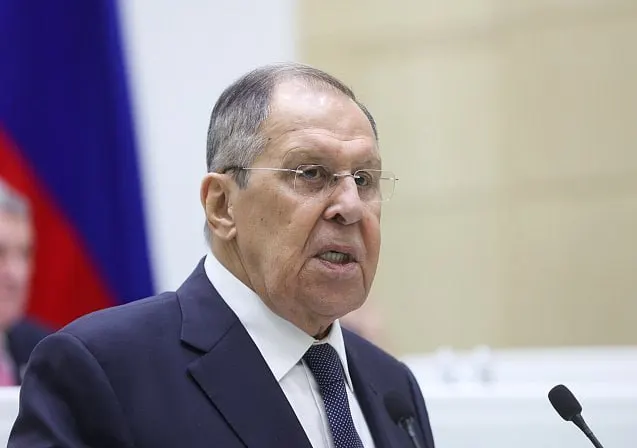 Министр иностранных дел России заявил, что закрытие генконсульства в Бонне и Русского дома в Берлине после происшествия в Лейпциге демонстрирует забытые уроки истории.